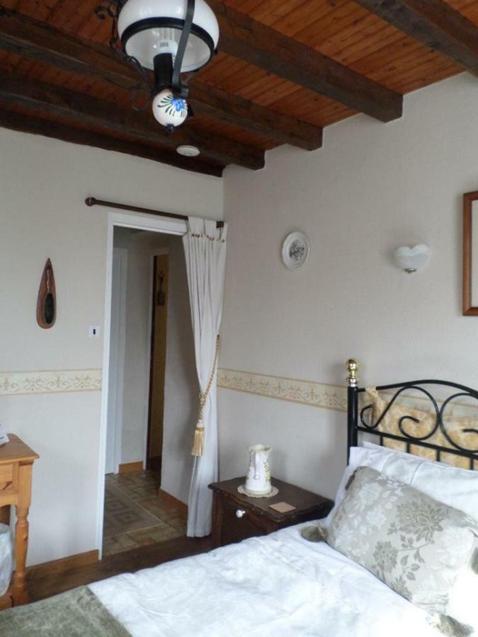 La Chevallerie B&B Isigny-le-Buat Εξωτερικό φωτογραφία